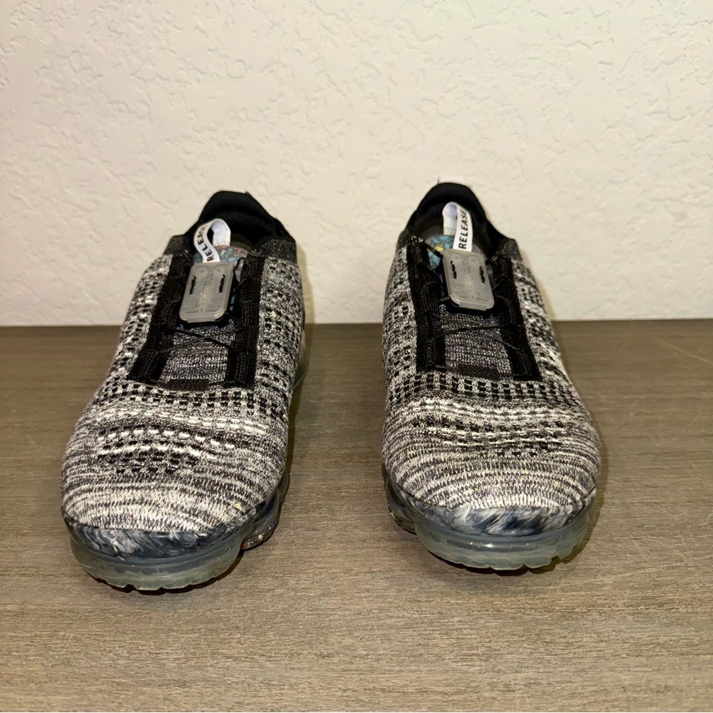 Nike Men’s Air VaporMax 2020 Flyknit, Black/Black/White, Size 10.5 - Picture 3 of 12